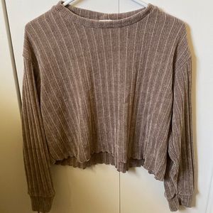 Long sleeve crop top